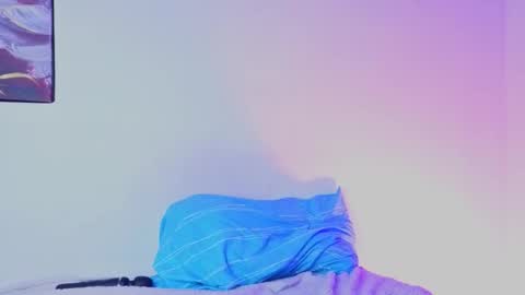 Snapshot of nude2557940 chatting on 10.08.25 Channel Cox online show from 10.08.25