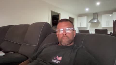 Snapshot of nudemoto chatting on 10.28.25 nudemoto online show from 10.28.25