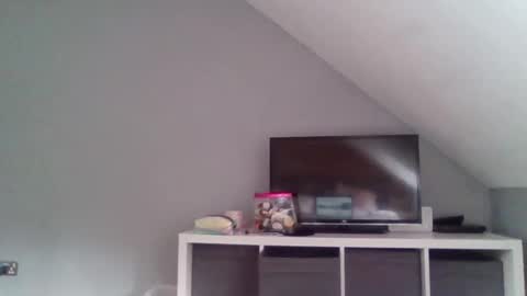 Alice  Nudgeman online show from 09.28.25