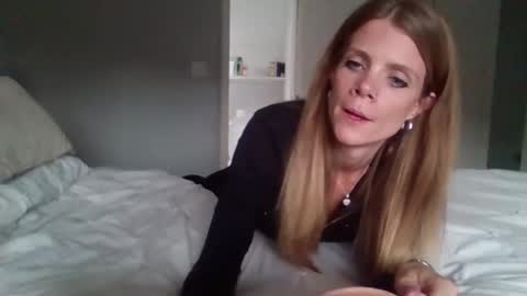 Snapshot of nudgemanalice69 chatting on 10.13.25 Alice Nudgeman online show from 10.13.25