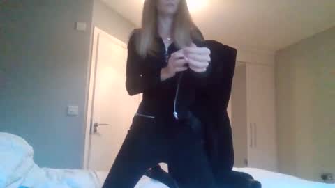 Snapshot of nudgemanalice69 chatting on 10.17.25 Alice Nudgeman online show from 10.17.25