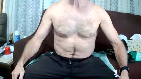 Snapshot of nudist6970 chatting on 06.08.26 nudist6970 online show from 06.08.26