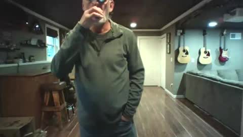 Snapshot of nudistguy194549 chatting on 10.26.25 Nudistguy online show from 10.26.25