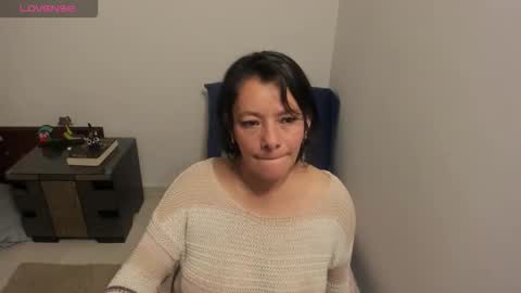 nuit_rose online show from 10.22.25