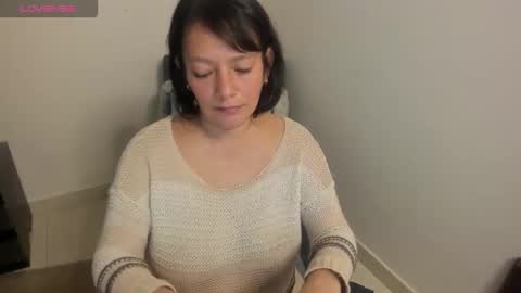 Snapshot of nuit_rose chatting on 02.19.26 nuit_rose online show from 02.19.26