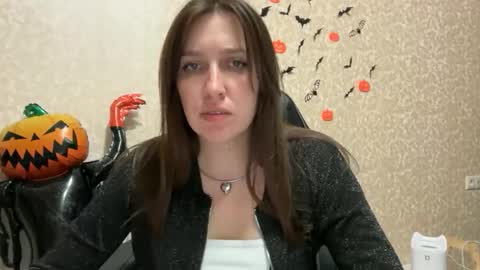 Snapshot of nuitblanche_vibes chatting on 10.17.25 nuitblanche_vibes online show from 10.17.25