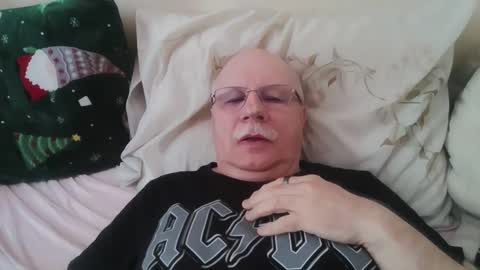 nukiss online show from 04.17.26