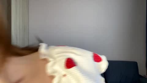 Snapshot of numberscommons chatting on 04.12.26 Odelina online show from 04.12.26