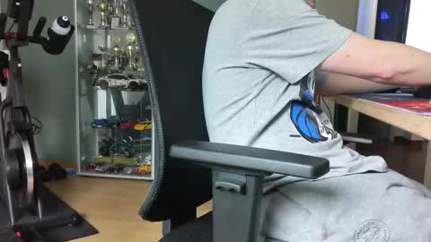 Snapshot of numlove chatting on 10.20.25 Slave for Mistress and Master online show from 10.20.25