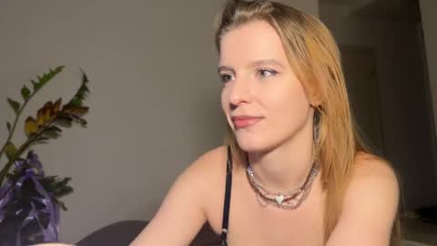 nura_foxx online show from 02.13.26