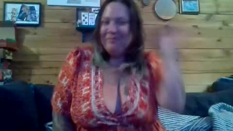 Snapshot of nutmegmatee chatting on 03.17.26 nutmegmatee online show from 03.17.26
