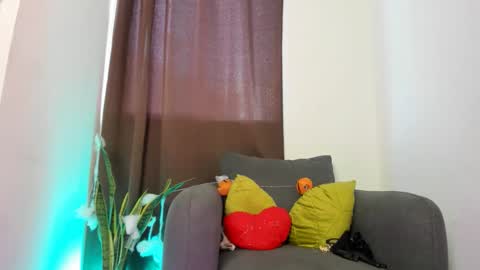 Snapshot of nyalgasai1 chatting on 11.01.25 Nia online show from 11.01.25