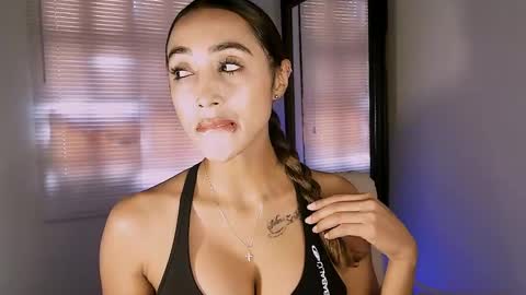 Nycole online show from 03.31.26