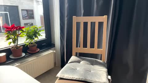 Nicol online show from 02.25.25