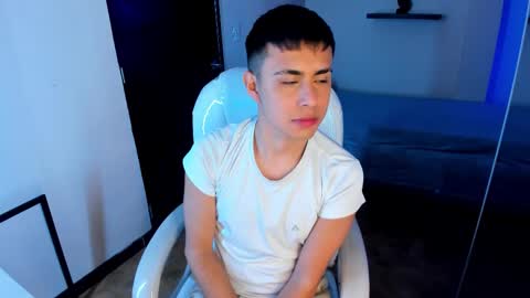 Snapshot of nyko_ds chatting on 11.07.25 nyko_ds online show from 11.07.25