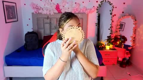 nyla  online show from 04.07.26