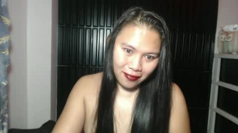 Snapshot of nylecummer chatting on 06.21.26 nylecummer online show from 06.21.26