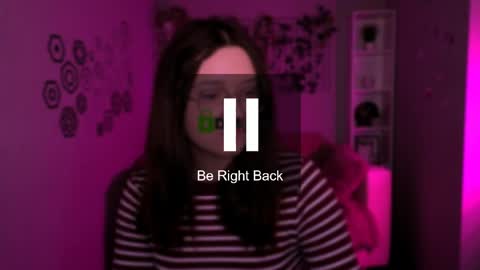 Snapshot of nymiraa chatting on 05.08.26 Mira online show from 05.08.26