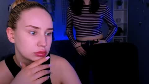 Snapshot of nymiraa chatting on 05.12.26 Mira online show from 05.12.26