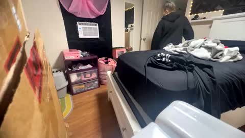 nymphomaticbaby online show from 12.03.25