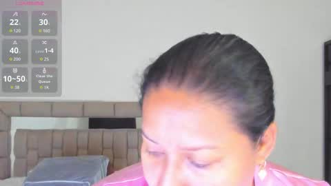 nyomi browm online show from 12.23.25