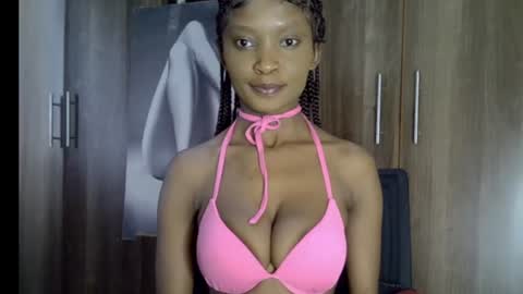 Snapshot of nyverra chatting on 07.18.26 nyverra online show from 07.18.26