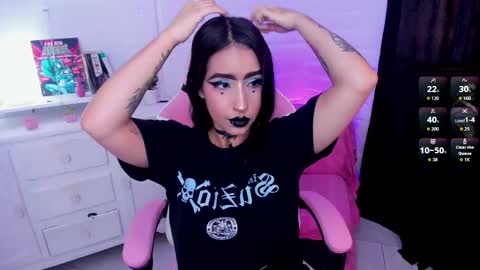 Snapshot of nyx_blackmoon chatting on 09.16.25 Nyx BlackMoon online show from 09.16.25