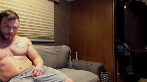 FitDogg online show from 01.10.25