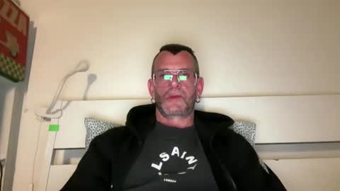 Snapshot of o_johnny_deep_o chatting on 05.20.26 Jonathan Deep online show from 05.20.26