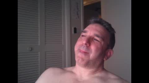 Snapshot of oceanmanx chatting on 02.12.25 Ocean online show from 02.12.25