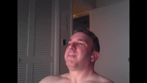 Snapshot of oceanmanx chatting on 02.14.25 Ocean online show from 02.14.25