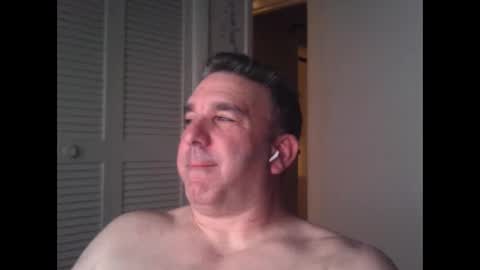 Snapshot of oceanmanx chatting on 03.03.25 Ocean online show from 03.03.25