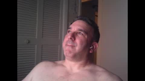 Snapshot of oceanmanx chatting on 03.08.25 Ocean online show from 03.08.25