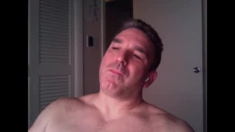 Snapshot of oceanmanx chatting on 09.12.25 Ocean online show from 09.12.25