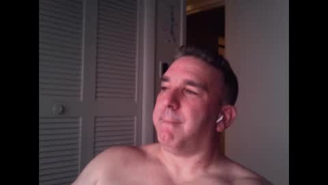 Snapshot of oceanmanx chatting on 09.17.25 Ocean online show from 09.17.25