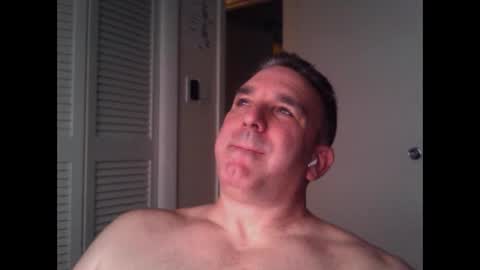 Snapshot of oceanmanx chatting on 09.23.25 Ocean online show from 09.23.25