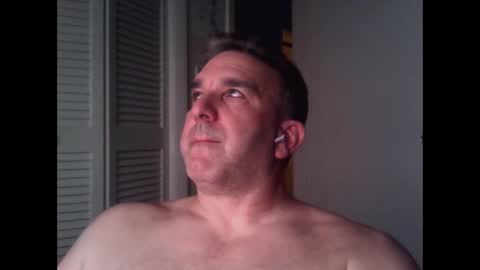 Snapshot of oceanmanx chatting on 09.28.25 Ocean online show from 09.28.25