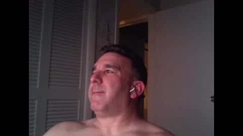 Snapshot of oceanmanx chatting on 10.24.25 Ocean online show from 10.24.25