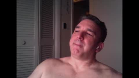 Snapshot of oceanmanx chatting on 11.09.25 Ocean online show from 11.09.25