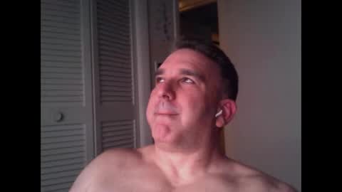 Snapshot of oceanmanx chatting on 11.13.25 Ocean online show from 11.13.25