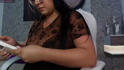 independent model online show from 01.10.26