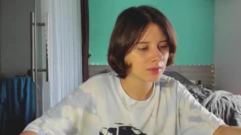 Snapshot of octopussy69x chatting on 12.22.24 Evie online show from 12.22.24