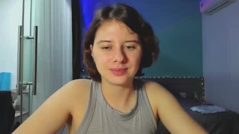 Snapshot of octopussy69x chatting on 01.10.25 Evie online show from 01.10.25