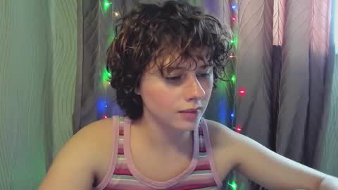 Snapshot of octopussy69x chatting on 10.11.25 Evie online show from 10.11.25