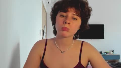 Evie online show from 11.27.25