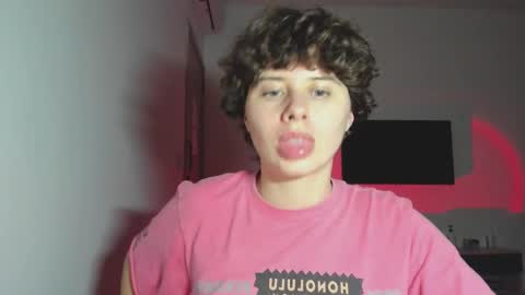 Snapshot of octopussy69x chatting on 02.19.26 Evie online show from 02.19.26