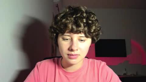 Snapshot of octopussy69x chatting on 02.21.26 Evie online show from 02.21.26