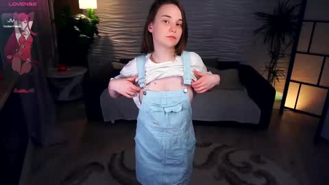 Snapshot of odellabowman chatting on 03.02.25 Night Odella Bowman Julia online show from 03.02.25