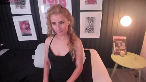 Snapshot of odette_bulgari chatting on 02.10.26 Ana online show from 02.10.26