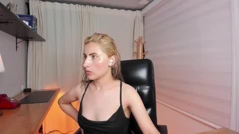 Snapshot of odette_bulgari chatting on 02.16.26 Ana online show from 02.16.26